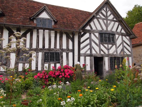 Mary Arden’s House　シェイクスピアの母の家
